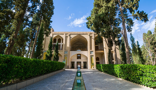 سالن مطالعه ویژه کیان در کاشان